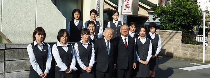社員集合写真